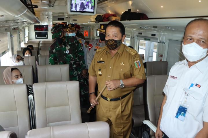 Gubernur Arinal Sidak Stasiun Kereta Api